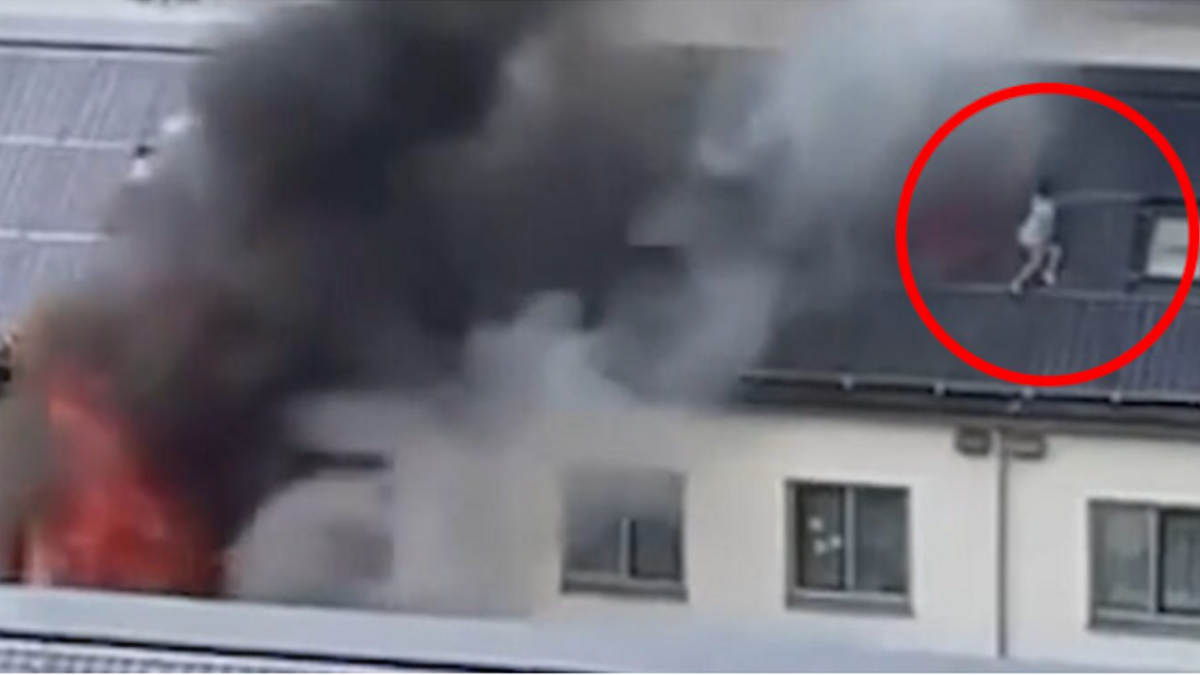 Choquerende video brand Arnhem: Zwangere vrouw ontsnapt via dak aan vlammenzee