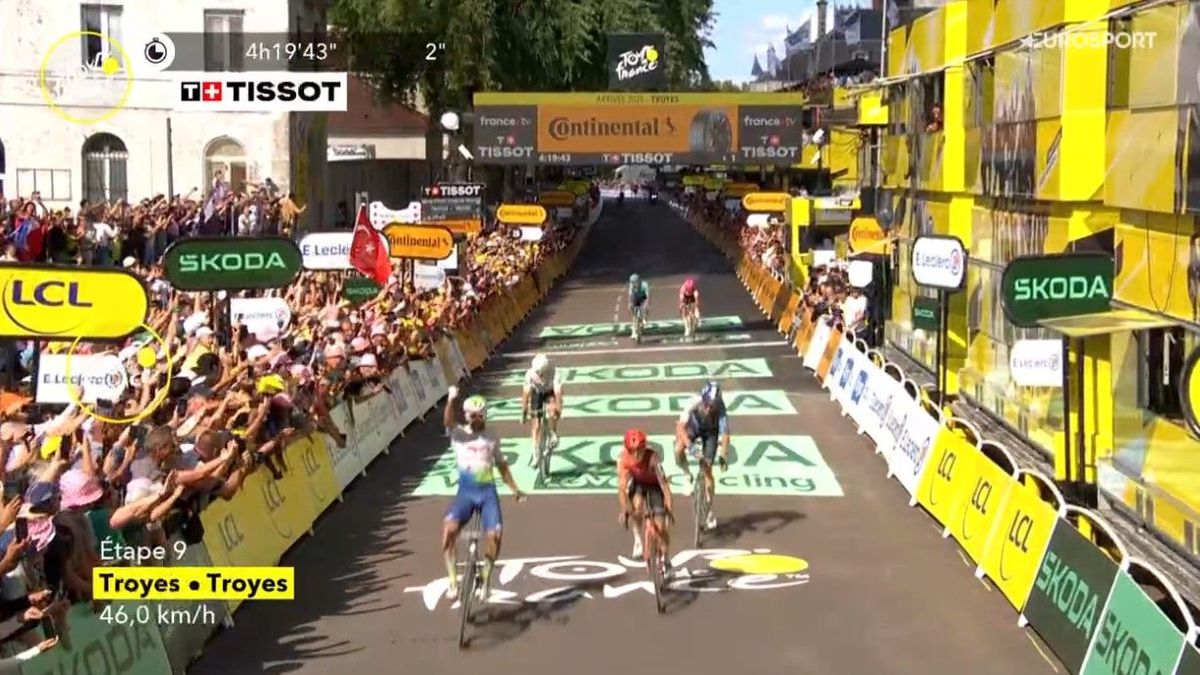 Anthony Turgis wins one of the alltime great Tour de France stages as