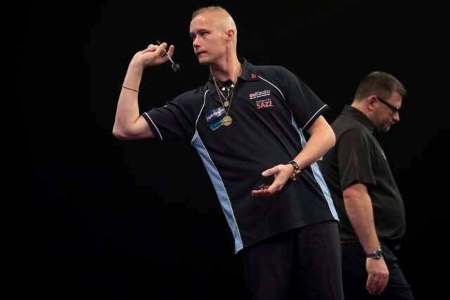 Danny The Mullet Jansen onderuit en De Graaf in de beslissende leg  verslagen tijdens het German Darts Championship