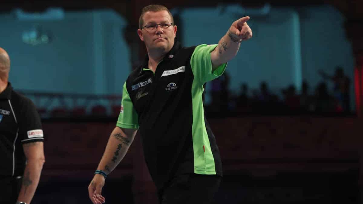 Danny The Mullet Jansen onderuit en De Graaf in de beslissende leg  verslagen tijdens het German Darts Championship