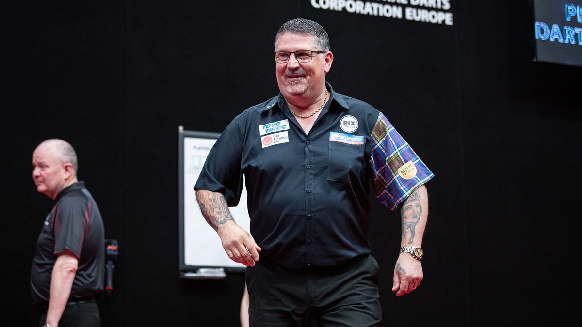 Gary Anderson ends three-year wait for PDC ranking title with Players  Championship 8 triumph