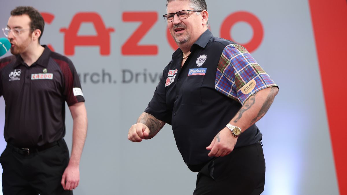 Gary Anderson ends three-year wait for PDC ranking title with Players  Championship 8 triumph