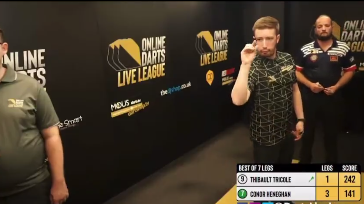 VIDEO Conor Heneghan wirft seinen ersten übertragenen 9-Darter bei der Online Darts Live League Dartsnews.de