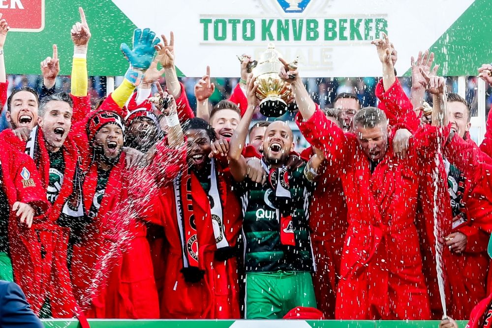 zoet Verwant veel plezier Fotomomenten voor Feyenoord-supporters met KNVB Beker | FR12.nl