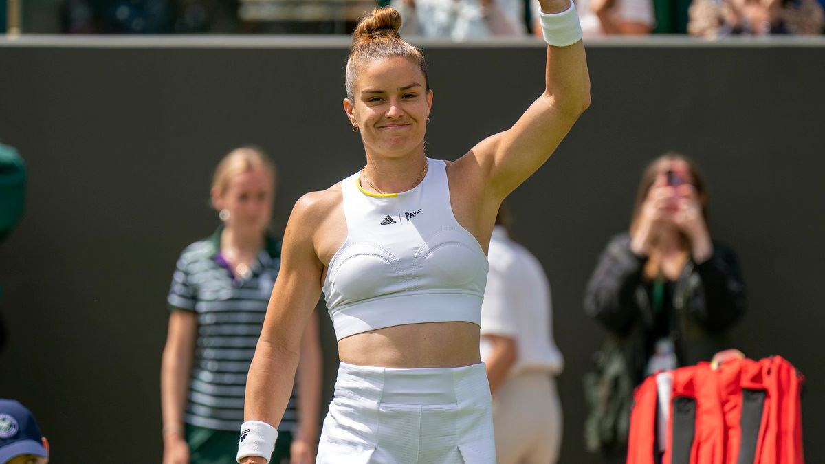 Maria Sakkari continues Wimbledon onslaught with win over Tomova