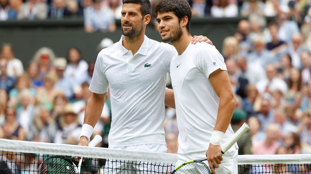 Carlos Alcaraz bate Djokovic em batalha na grama de Wimbledon e