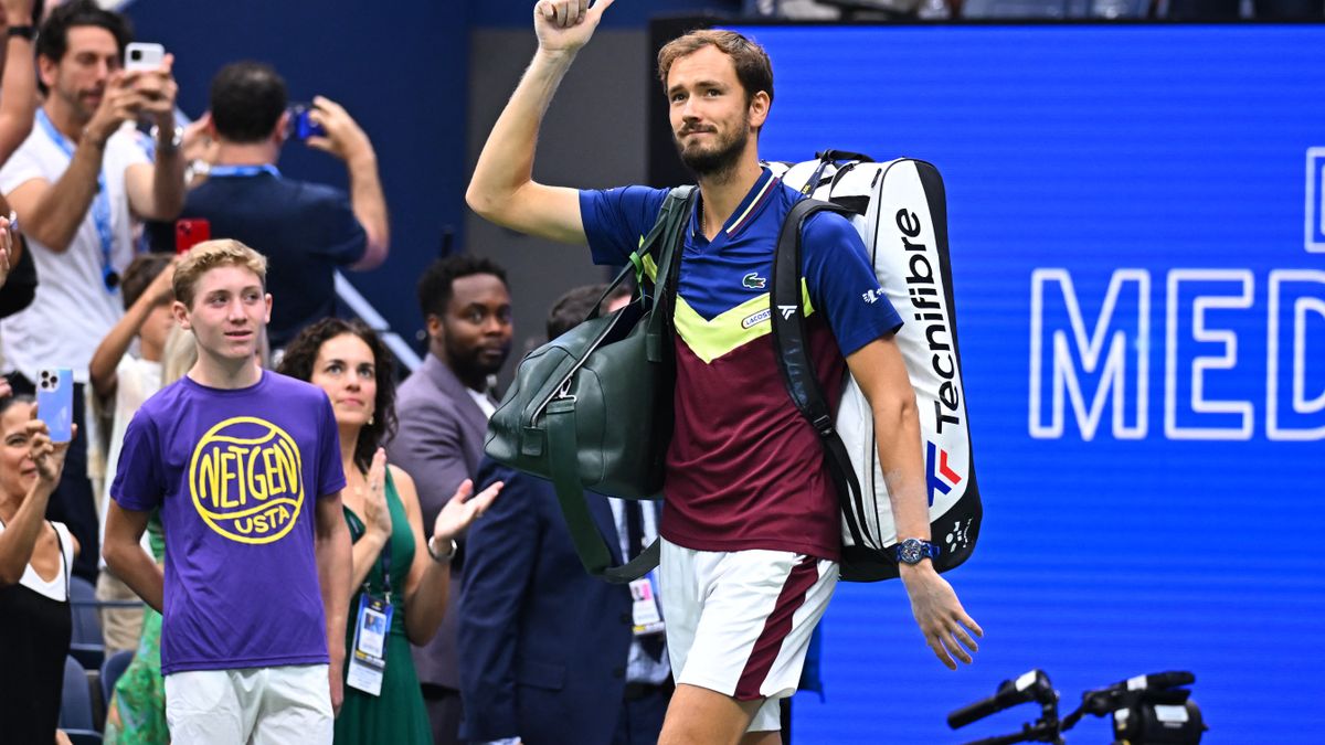 Daniil Medvedev Sinks Jannik Sinner In Vienna, ATP Tour