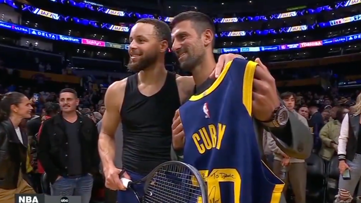 Novak Djokovic Surprises Fans at Chase Center in San Francisco, exchanges jerseys with Stephen Curry