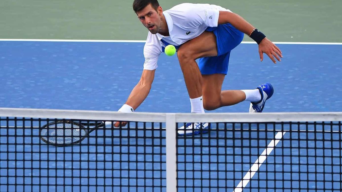 Djokovic advances at Dubai Duty Free Tennis Championships as Murray denied  700th career win