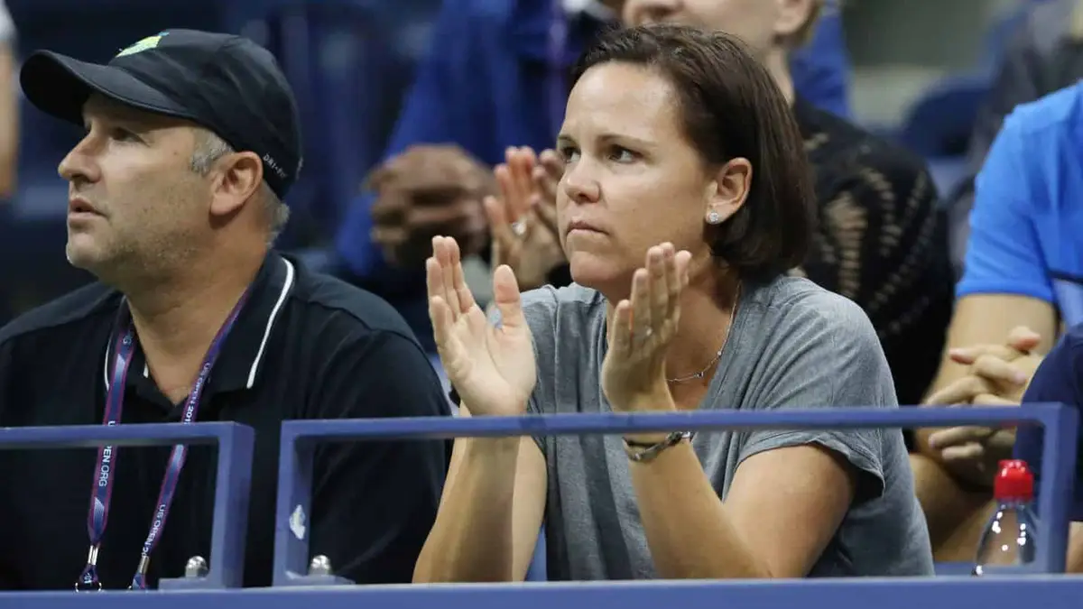 Image for Lindsay Davenport extends U.S. captaincy after runner-up finish at 2025 BJK Cup Finals
