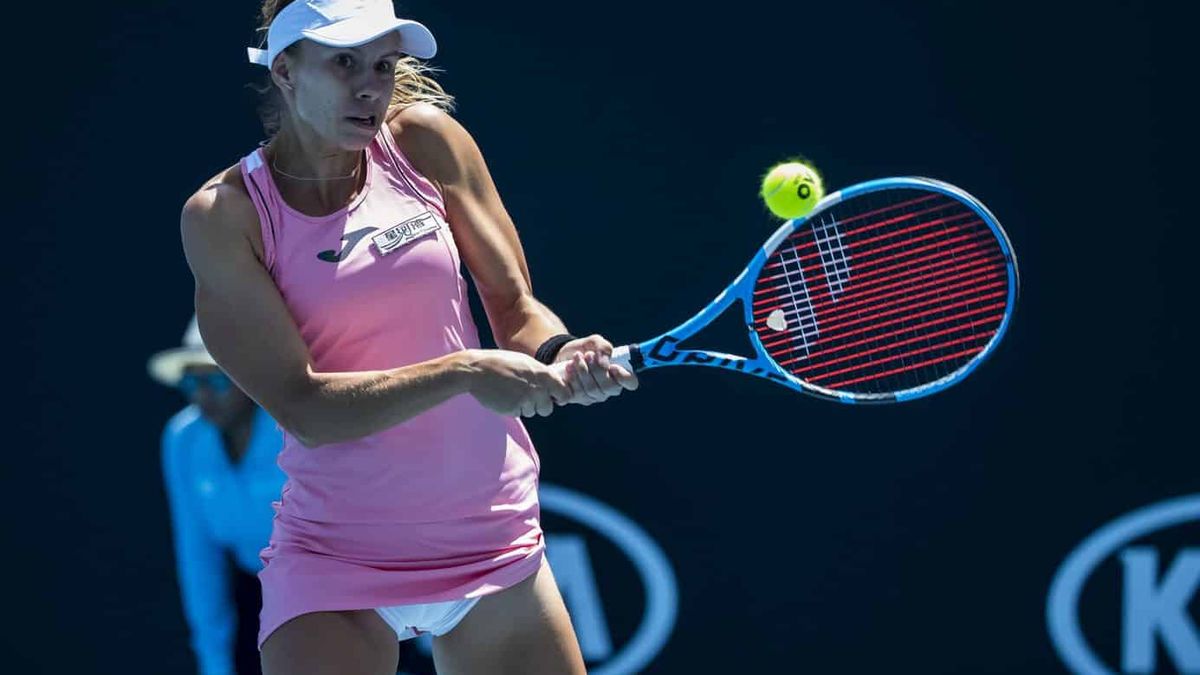 Magda Linette keeps Cinderella story alive with stunning victory over Karolina Pliskova, advances to maiden Australian Open semifinal Tennisuptodate