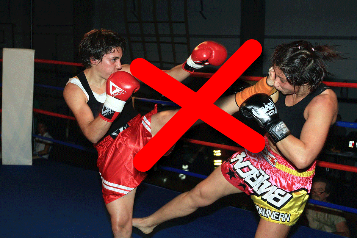 Vrouwen hebben niets in de kick of boksring Vechtsport info