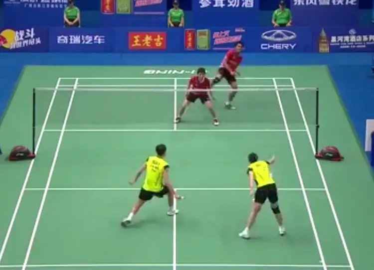 Bizarre badmintonrally gaat viraal