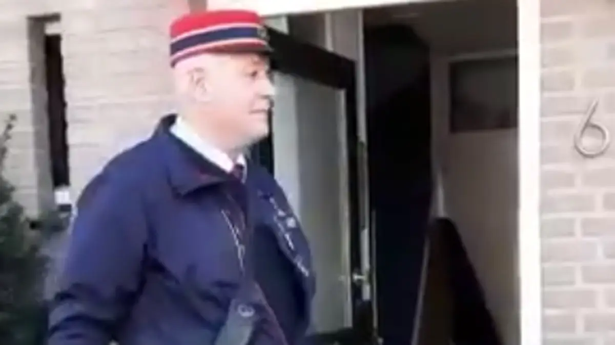 Je moet toch wat als conducteur zonder trein