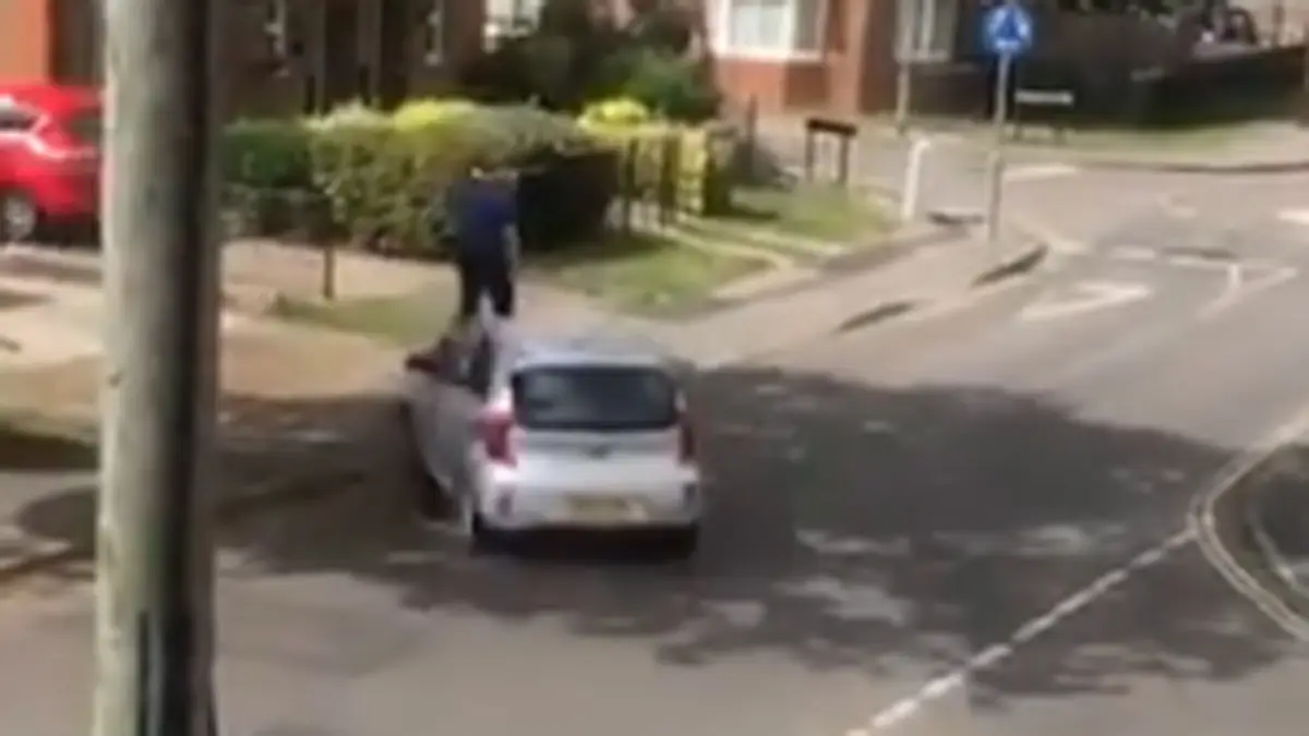 Gevalletje WTF road rage uit Engeland