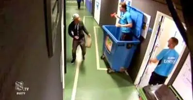 Voetballer haalt 1 april grap uit met teamgenoten