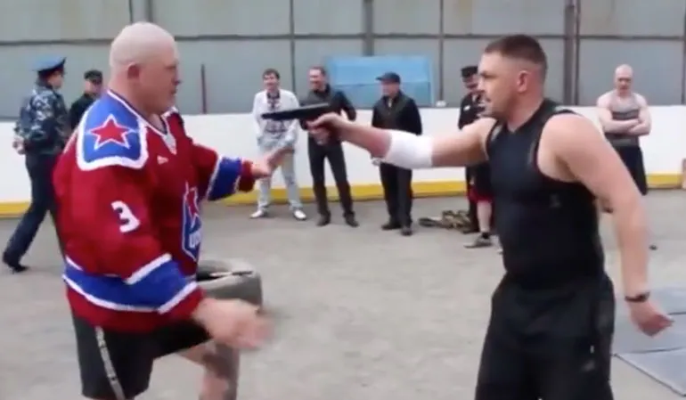 Zelfverdediging demo met Boris