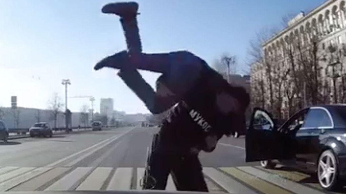Oversteken in Rusland kan ook nooit normaal