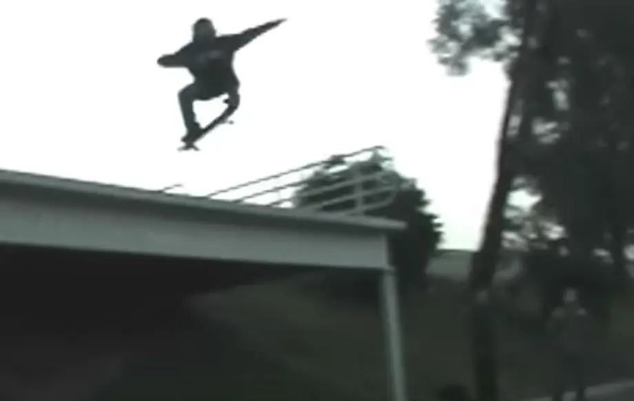 Auto doet skater onsuccesvol na