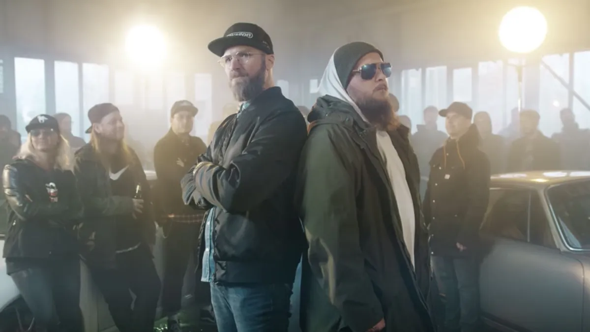 Vinnie Duur a.k.a. Kenny Kieke feat DeMan-D & Juli-A - Op De Gok