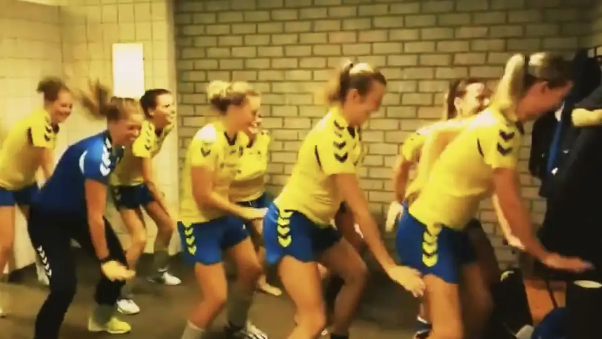 Legmeervogels Dames 1 gooit een beetje gas op die lollie