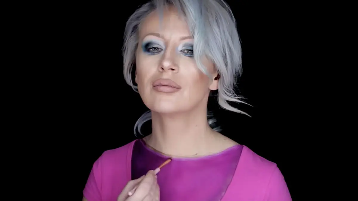 Mirjana Kika Milosevic gaat helemaal los met make-up