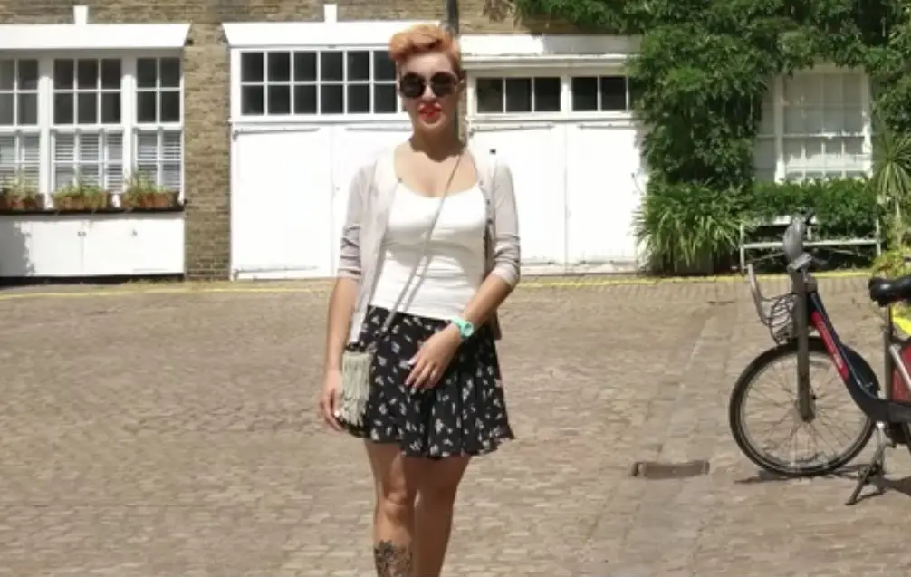 Of James even een fiets weg kan shoppen