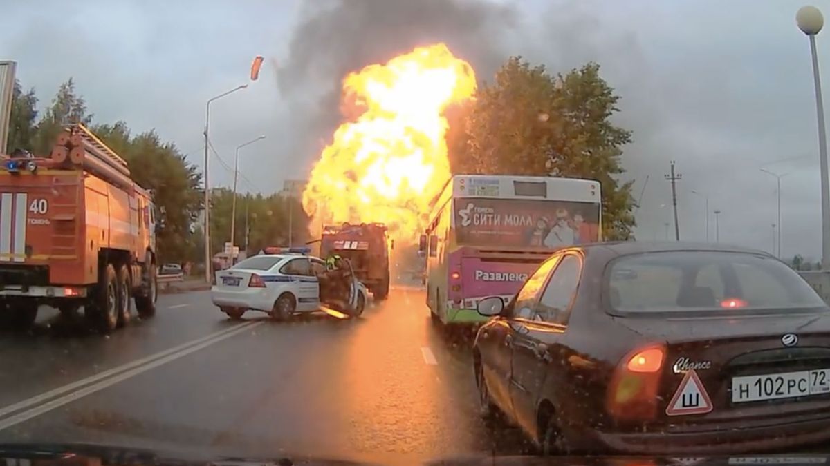 Beste explosie na aanrijding in Tyumen