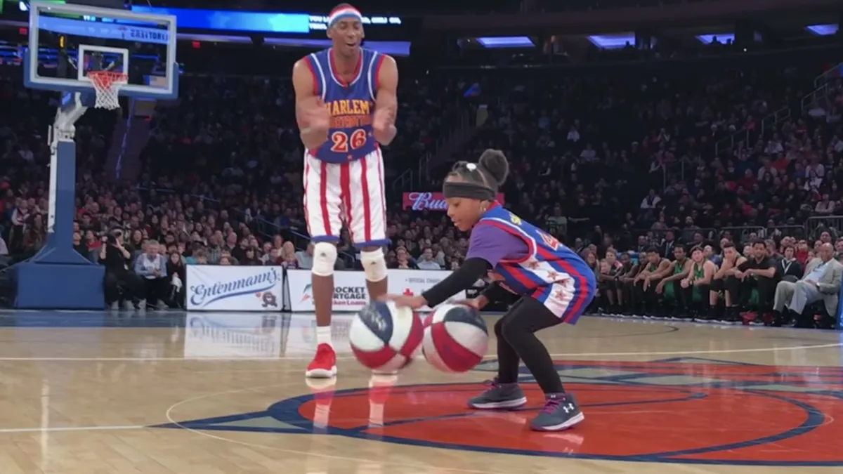 8-jarige maakt indruk op de Harlem Globetrotters