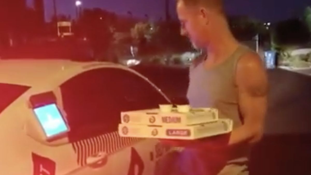 Zelfrijdende auto bezorgt voor Domino's Pizza