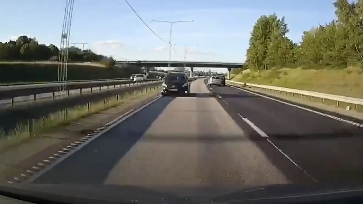 Zweedse spookrijder vastgelegd vlak voor ongeluk