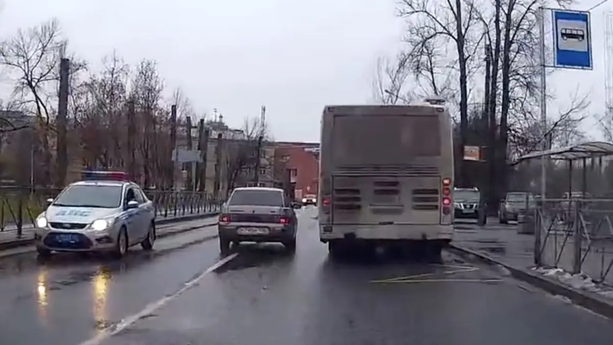 Automobilist heeft een gevalletje Instant Karma aan zijn broek hangen