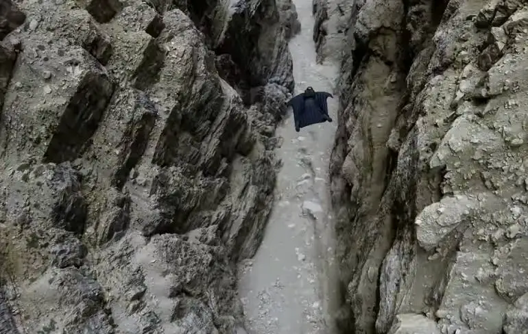 Jeb Corliss deed de Death Star run in Italië