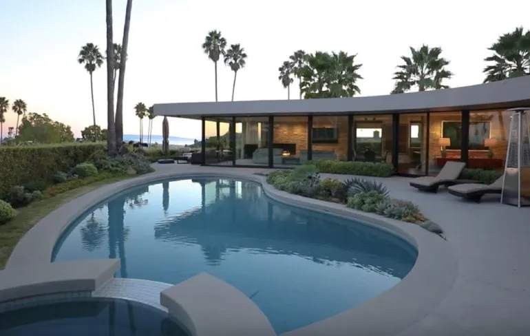 De hut van Elon Musk kopen?