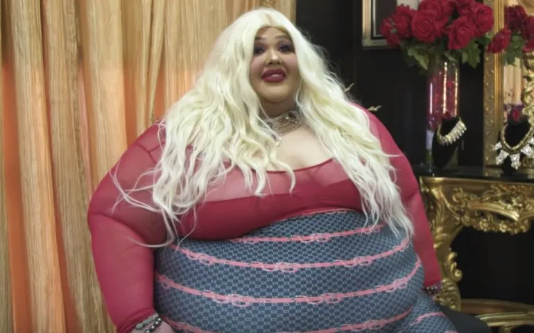 Jamie heeft een schoonheidssalon voor hele stevige dames