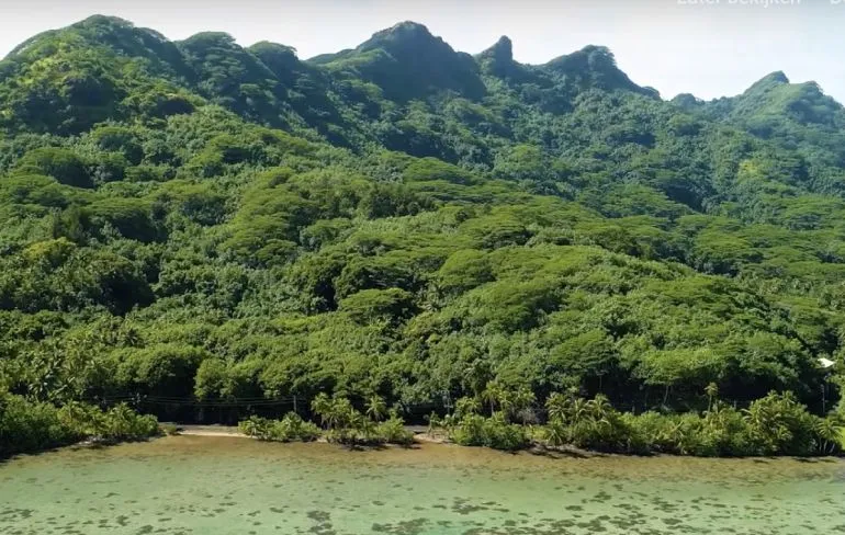 Lap grond te koop op Huahine