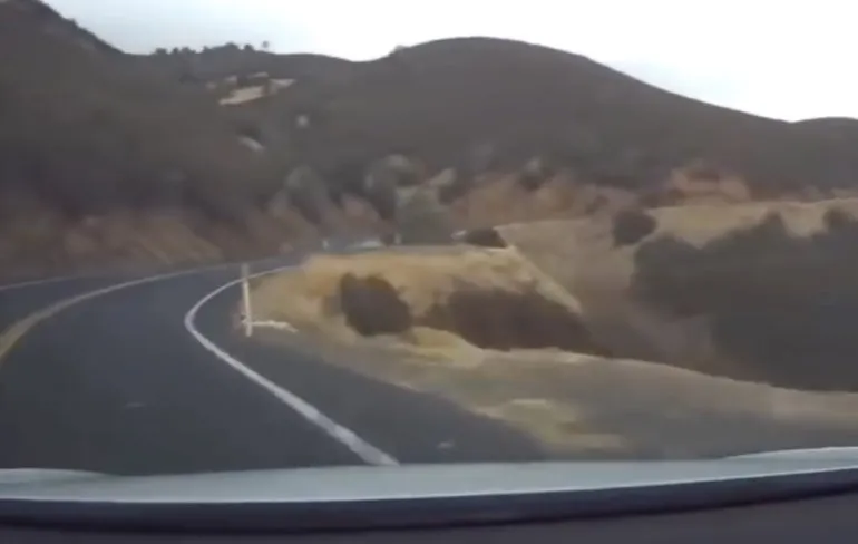 Zelfrijdende Tesla nog niet foutloos