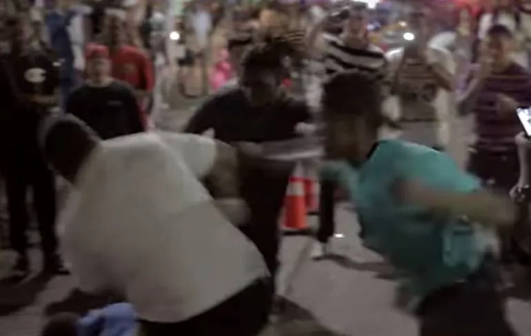 In Austin helpt een fluitje tegen vechtpartij