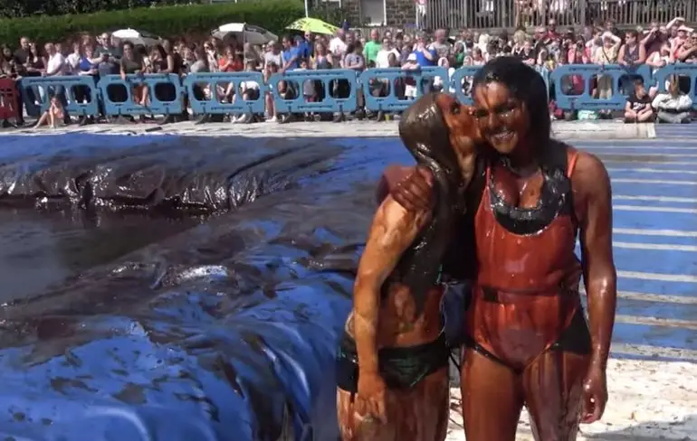 World Gravy Wrestling Championships was weer een groot succes