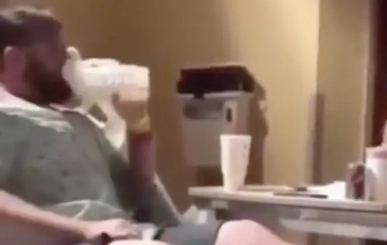 UFC Fight Night Tampa: Niko Price helpt James Vick tegen het canvas