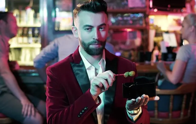 Alle mannen aan de Testicuzzi