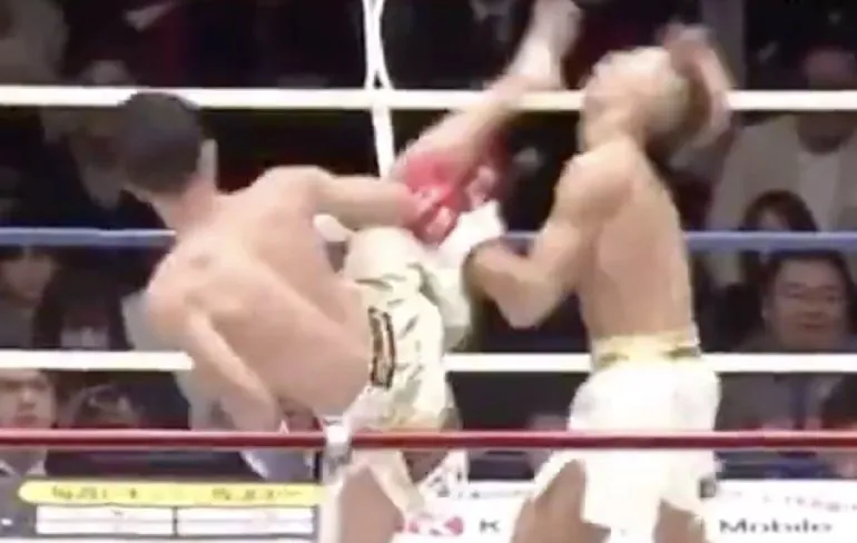 Perfecte KO van Riamu tijdens K-1 Krush 109