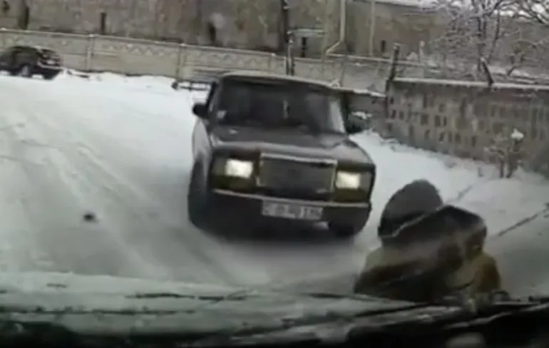 Baardman kan wel lachen om noodzakelijk sprongetje