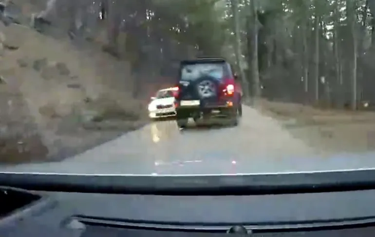 Drumband Meute doet Slip van Deadmau5