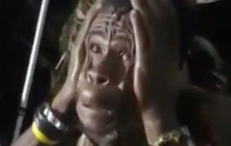 Gast met uniek talent weet mensen lekker te vermaken tijdens feestje