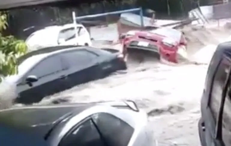 Tropische storm Amanda houdt huis in El Salvador