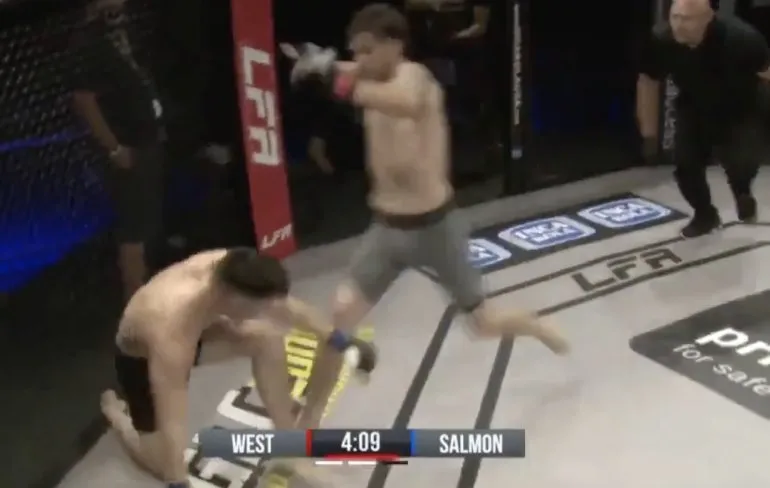 Voormalig UFC vechter Boston Salmon haalt even uit met een illegale knietechniek