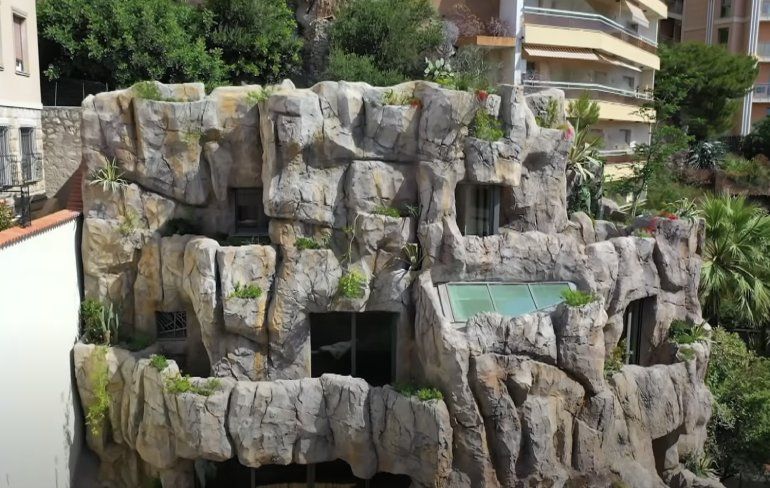Koop een hele luxe rots in Monaco voor iets meer dan 25 miljoen euro