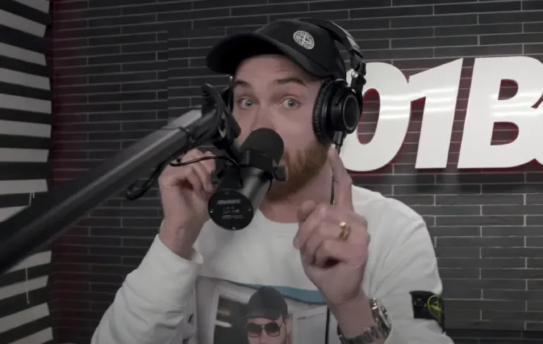 Donnie gaat lekker los tijdens 101Barz sessie