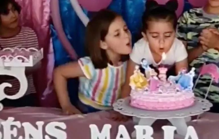 Beeld vanuit de cockpit: E-2C Hawkeye verlaat vliegdekschip